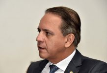 Lei de Coronel David obriga empresas a informar proibição de fidelização