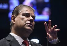 Nelsinho deve abrir mão da reeleição e integrar chapa governista como suplente ao Senado