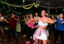 Aulão de FitDance movimenta a Praça Ary Coelho no sábado do Natal dos Sonhos