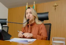 Famílias atípicas, saúde e Delegacia da Mulher estão no centro do trabalho de Lia Nogueira em 2026