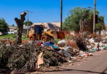 GCM prende três após flagrante de descarte ilegal no Jardim das Hortênsias