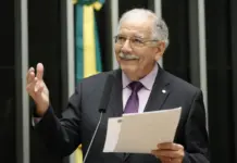 Dr. Luiz Ovando preside Sessão Solene e defende prevenção como caminho para melhorar a saúde no Brasil