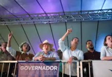 Governador entrega em Bodoquena novas moradias e obras urbanas para atender a população