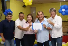Prefeita faz homenagem para celebrar dedicação de líderes comunitários em Campo Grande