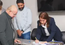 Prefeita Adriane Lopes reúne secretarias para alinhamentos dos próximos meses