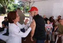 Baixa procura pela vacina da gripe acende alerta com onda de frio