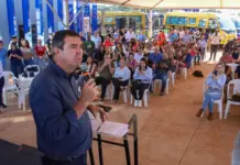 Governador leva investimento em educação e infraestrutura para Jaraguari