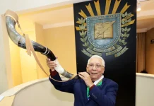 “Nasci num país chamado fronteira, afirma Ibanhes em sua posse como imortal na ASL