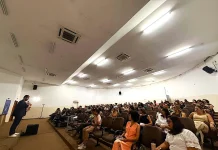 Curso de saúde mental qualifica 368 educadores da Reme