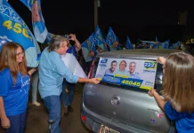 Caravina dá largada à reeleição com adesivaço que toma as ruas da capital