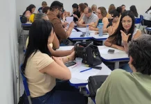 Servidores aprendem a acolher vítimas de violência infantil