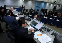 Vereadores votam projeto sobre acordo salarial de duas categorias e veto relacionado à evasão escolar