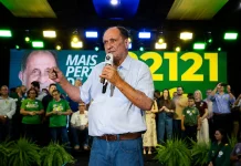 Deputado Zé Teixeira oficializa candidatura apoiado por mais de 100 vereadores