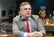 Justiça manda empresa suspender publicidade e mentiras contra Vander