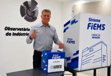 Régis Comarella é reeleito presidente do Sicadems para o triênio 2026-2029