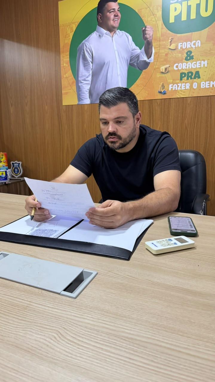 Silvio Pitu homenageia servidores e destaca a importância de quem trabalha pela população